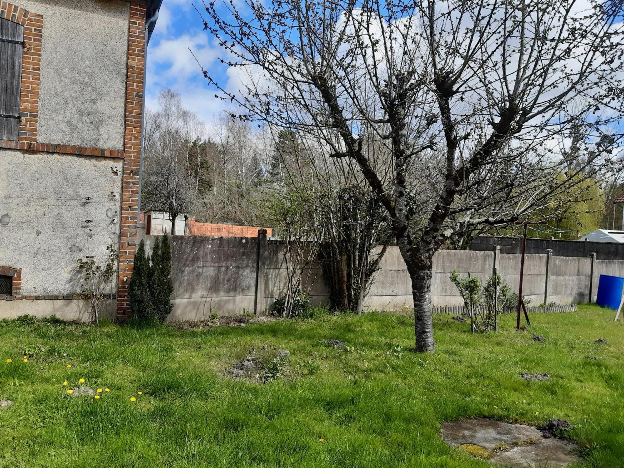 Villa Les Volets Rouges Neuvy-sur-Barangeon Exterior foto